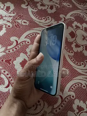 Apple iPhone 12 (Used)