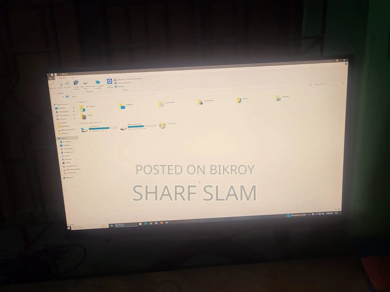 Samsung 22" Borderless Monitor