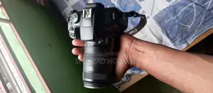 ক্যানন ১৩০০ডি