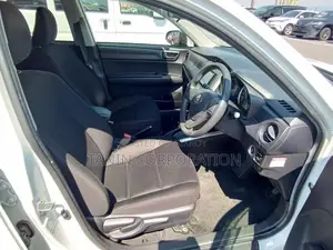 Toyota Fielder Non Hybrid EX 4 Grd 2020