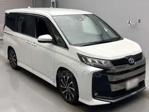 Toyota Noah S-Z HYBRID 2023