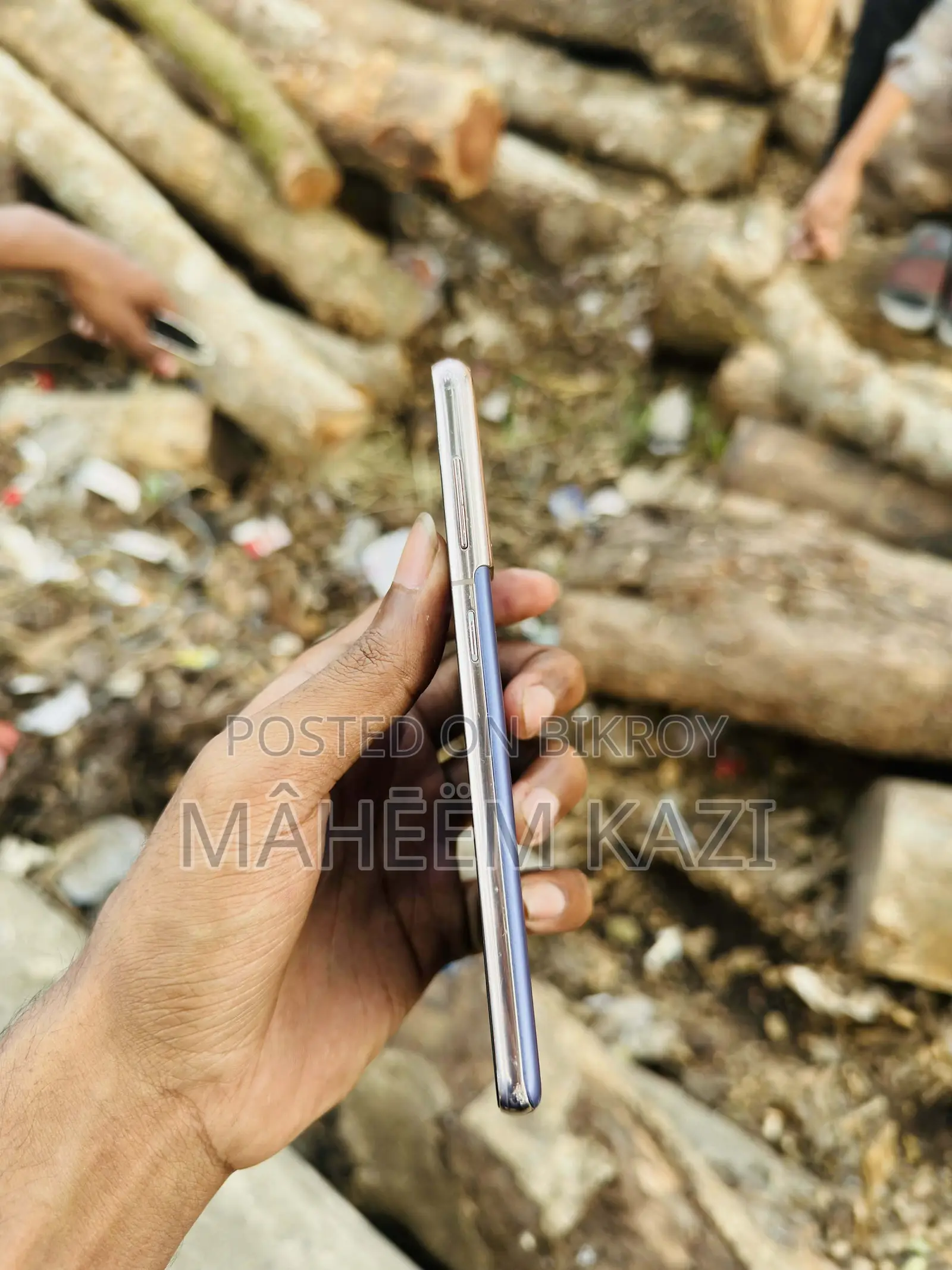 Samsung Galaxy S21 (Used)