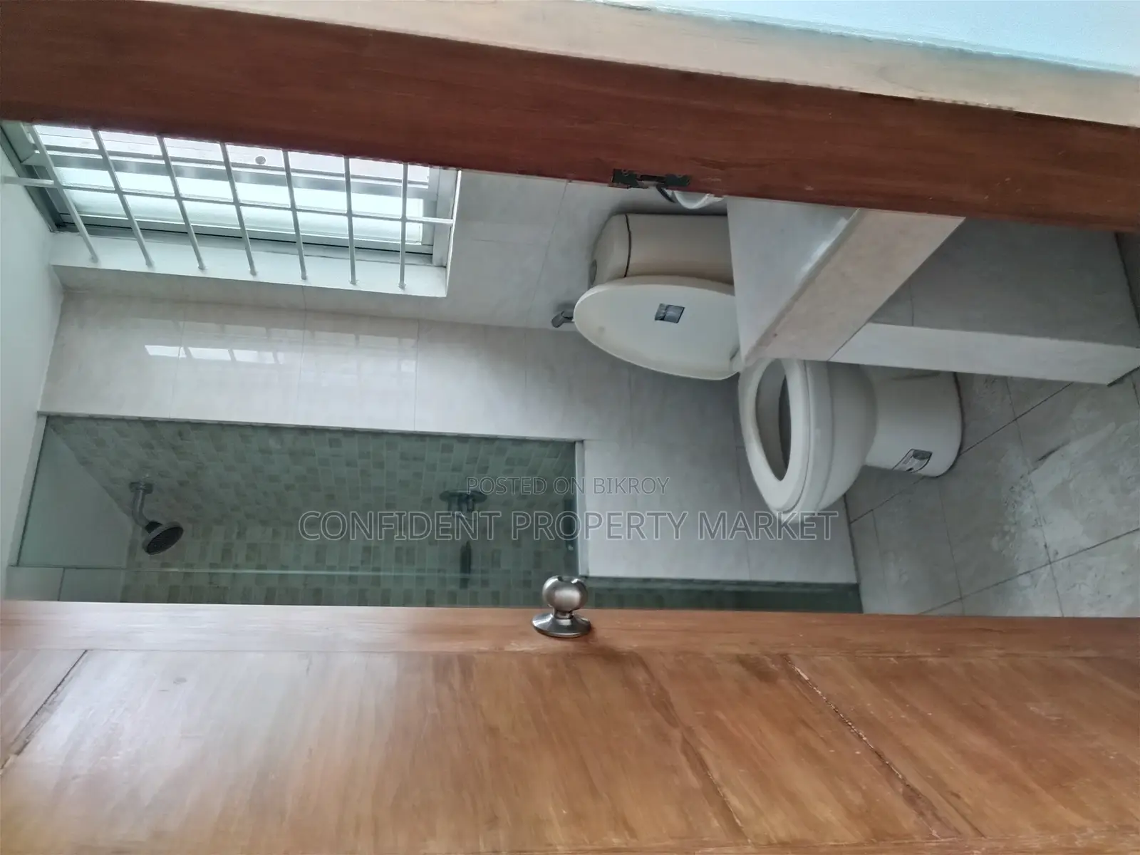 Flat For Rent In Banani