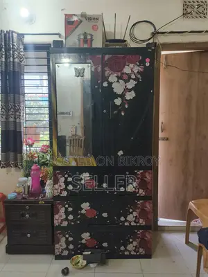 আলমারি
