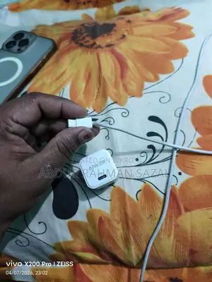 Anker Charger and 17 Pro Max Cable