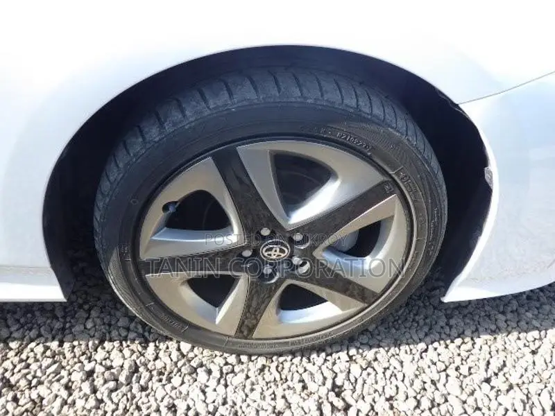 Toyota Prius S Safety Plus 4 AP 2021