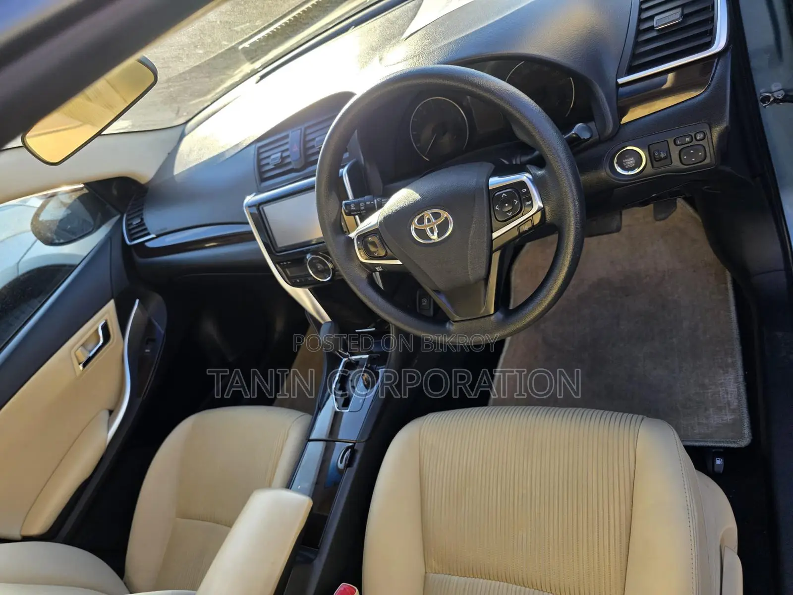 Toyota Premio FL 2020