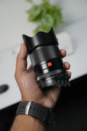 Viltrox 33mm 1.4 STM Lens (New)