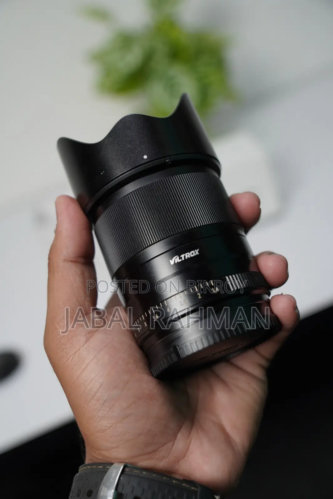 Viltrox 33mm 1.4 STM Lens (New)