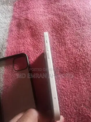 Apple iPhone 12 (Used)