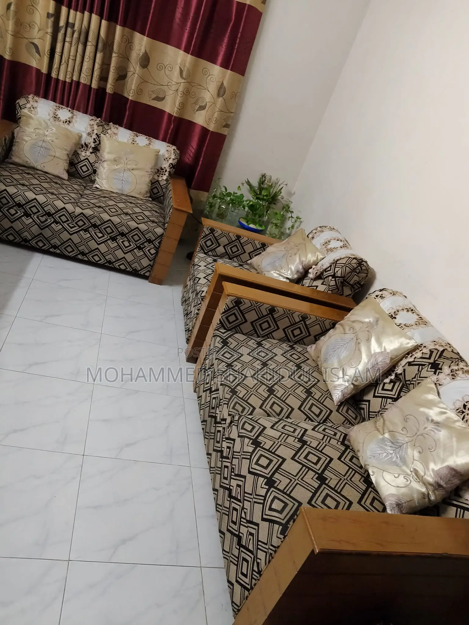 Used Bed, Sofa, Almirah, Table, etc. for Sale
