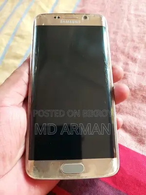Samsung Galaxy S6 Edge . (Used)