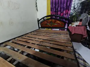 সুন্দর মাস্টার ডাবল বেড