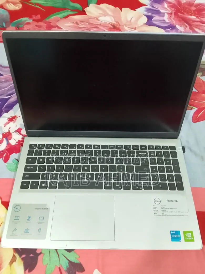 Dell Laptop RAM 8GB SSD 512GB