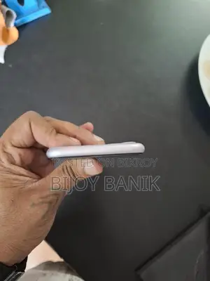 Apple iPhone 11 (Used)