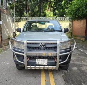 Toyota Hilux Double Cabin Pickup 2007