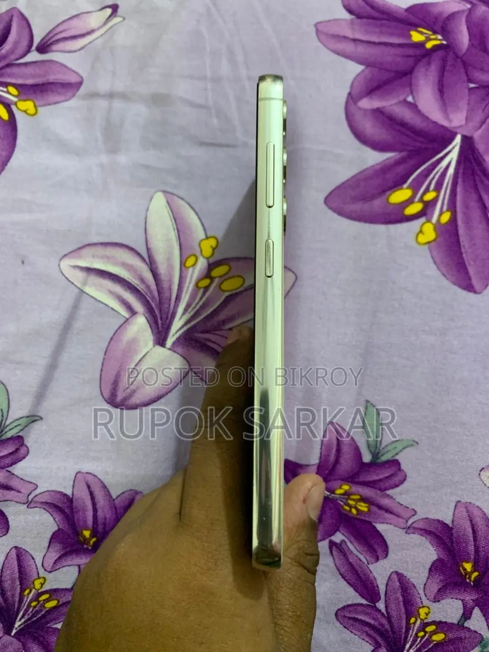 Samsung Galaxy S23 12 256gb (Used)
