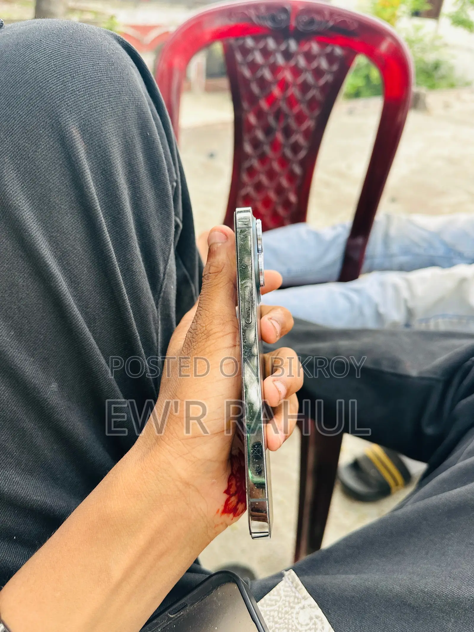 Apple iPhone 13 Pro . (Used)