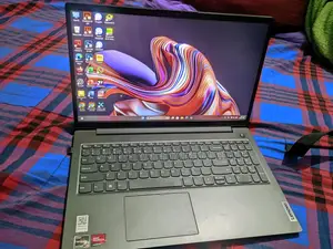 Laptop.