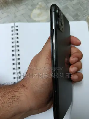 Apple iPhone 12 (Used)