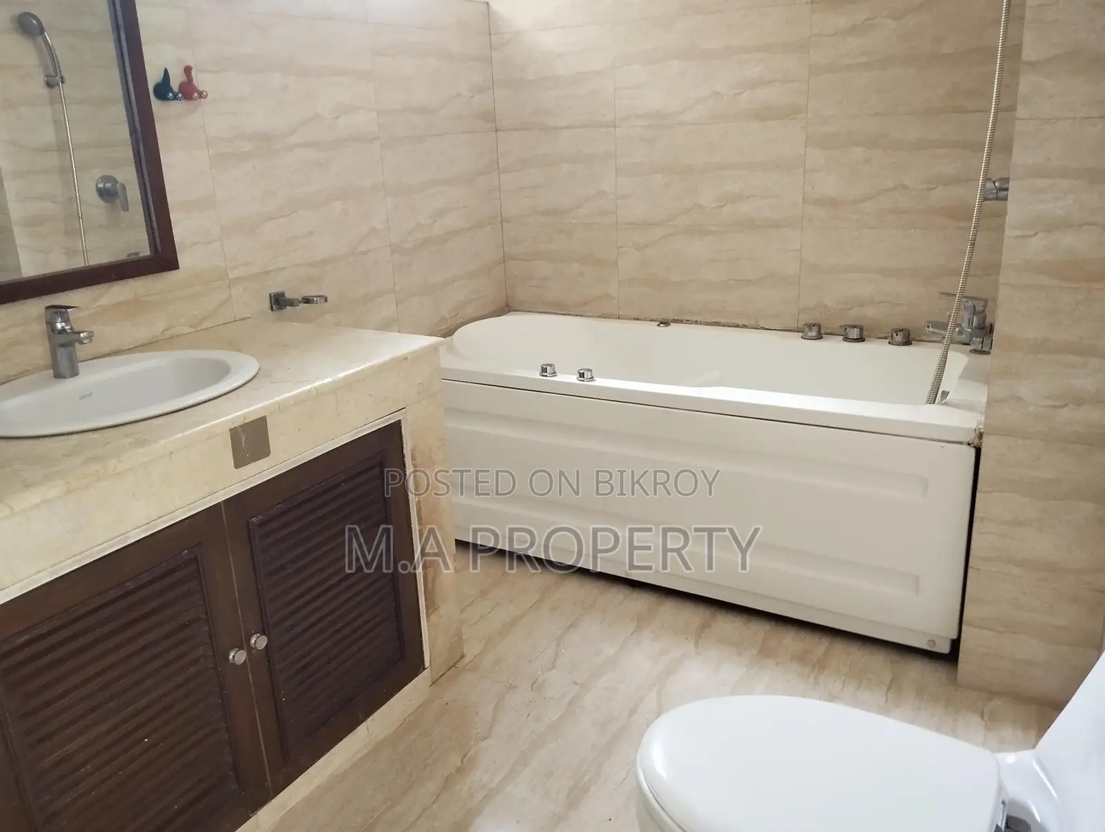 Excellent Semi-Furnished 4 Bed Flat for Rent in Baridhara Diplomatic Zone
