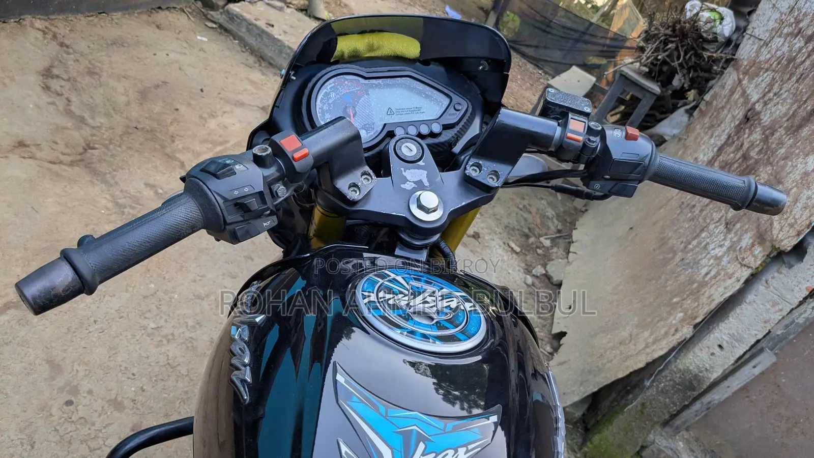 Bajaj Pulsar 150 . 2021