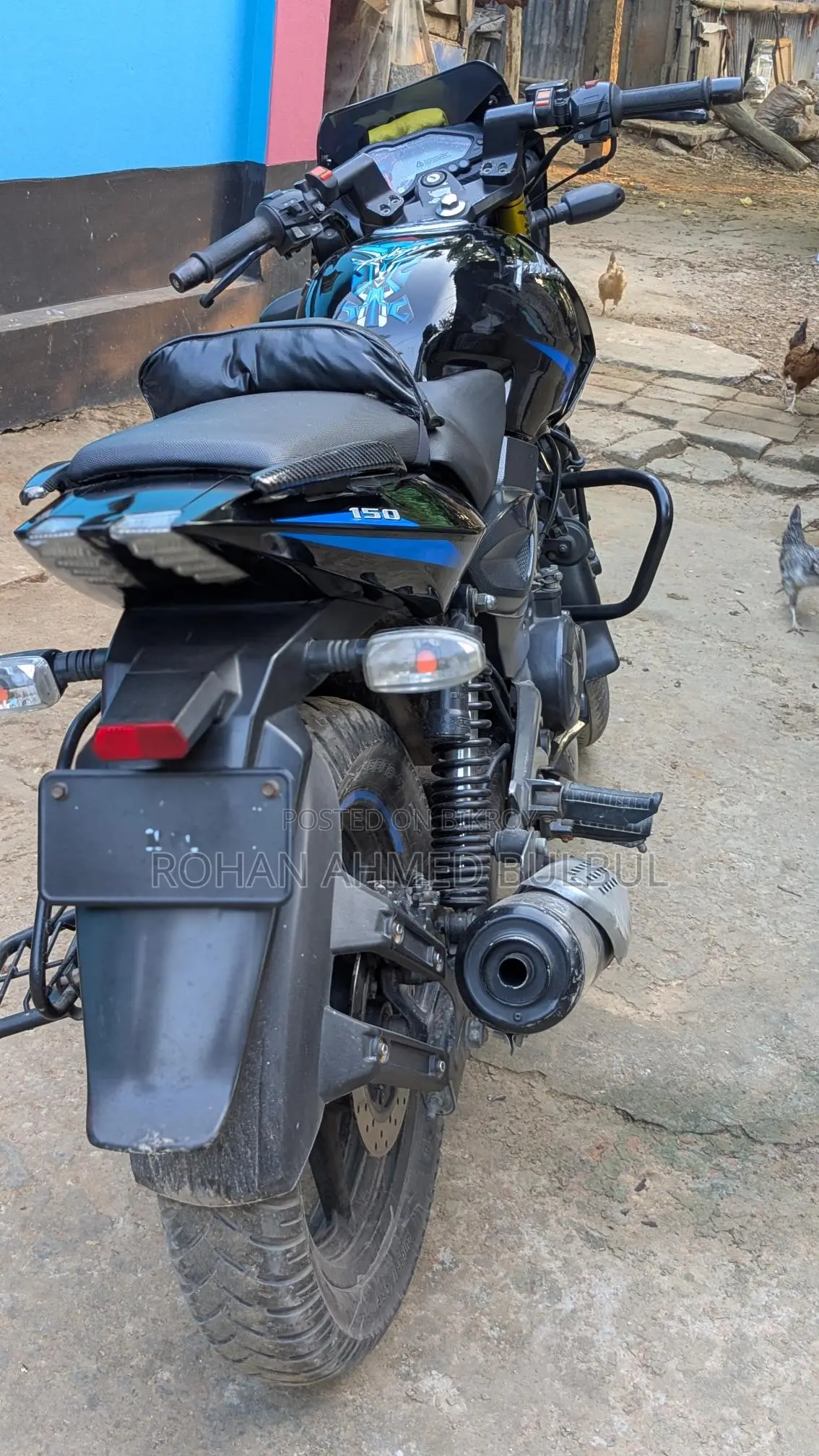 Bajaj Pulsar 150 . 2021