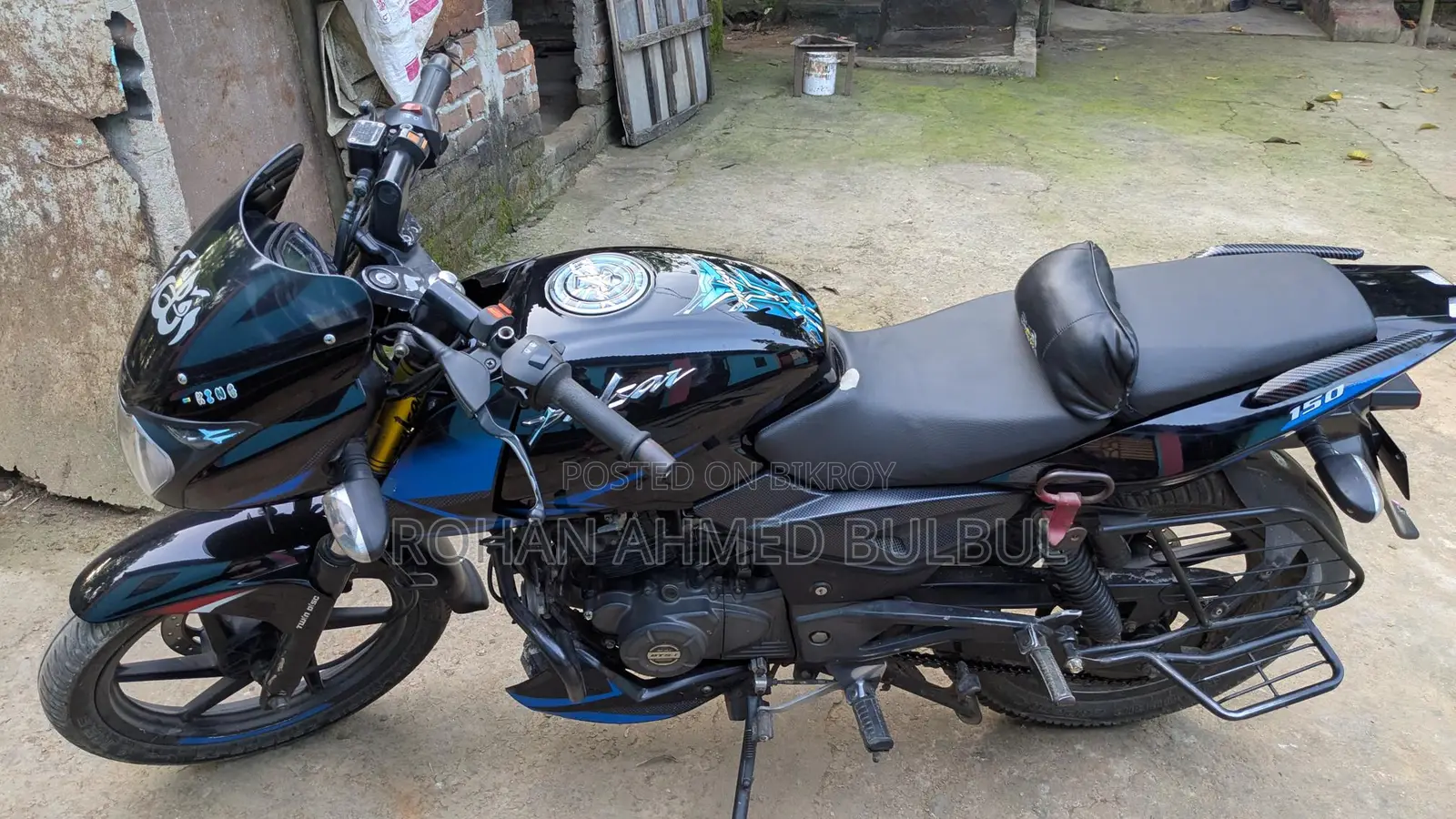 Bajaj Pulsar 150 . 2021