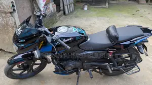 Bajaj Pulsar 150 . 2021
