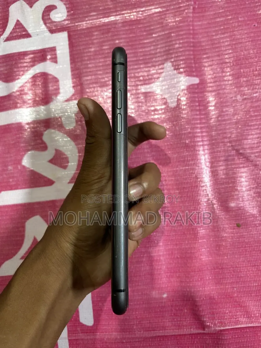Apple iPhone 11 (Used)