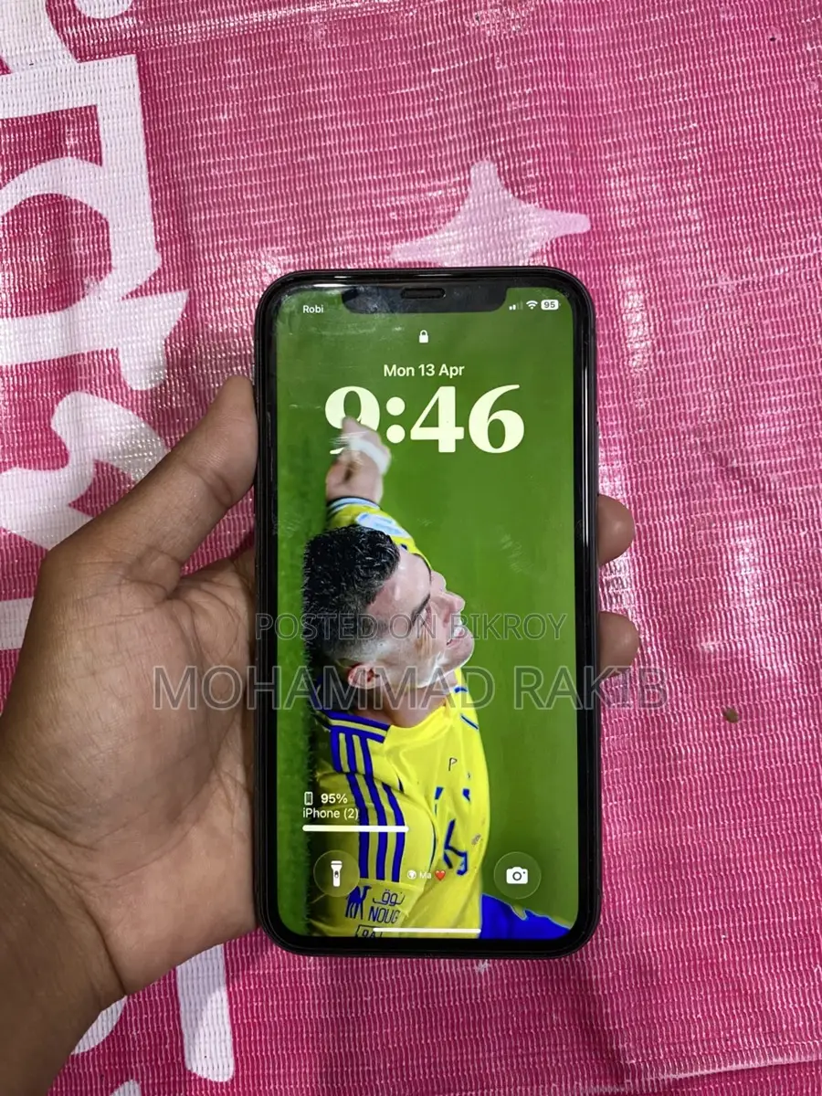Apple iPhone 11 (Used)