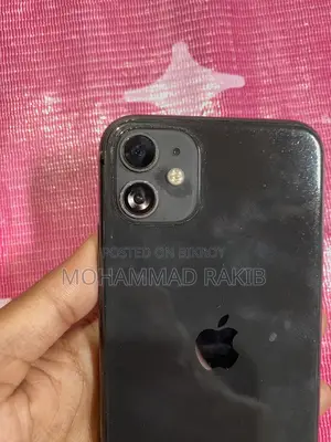 Apple iPhone 11 (Used)