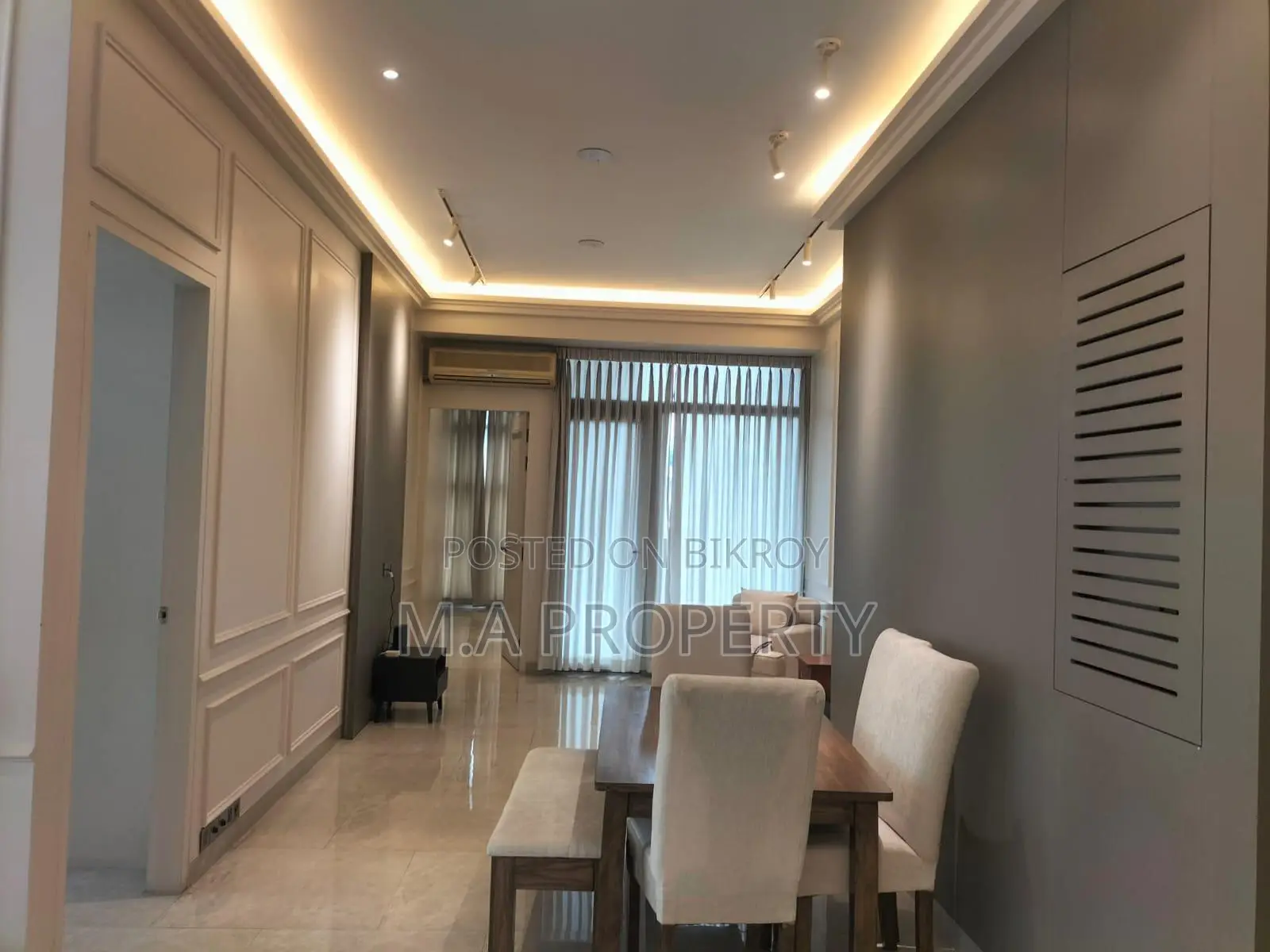 Fully Furnished 4-Bedroom Apartment (3000 sqft)