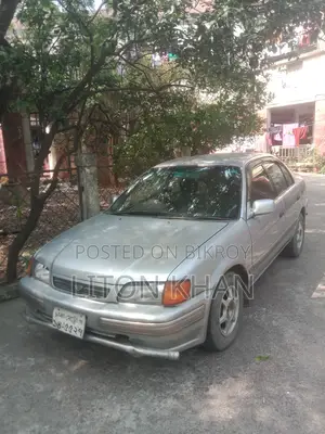 Toyota Tercel . 1997