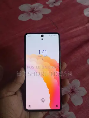 Samsung Galaxy A51 দেখতে এখনো নতুন (Used)