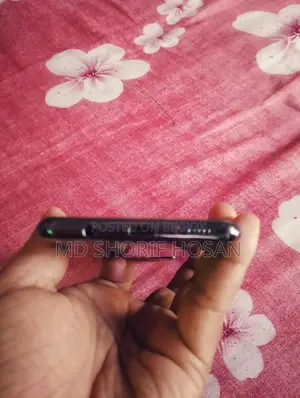 Samsung Galaxy A51 Looks Brand New (Used)