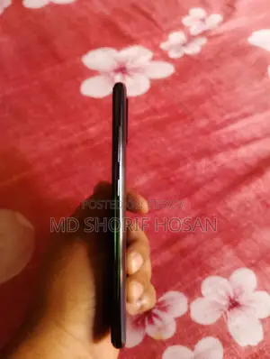 Samsung Galaxy A51 Looks Brand New (Used)
