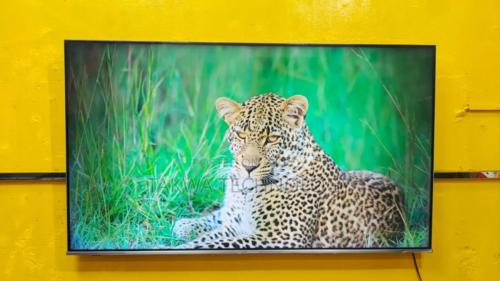 Hisense-55" Inch Smart TV 4K QLED Frameless