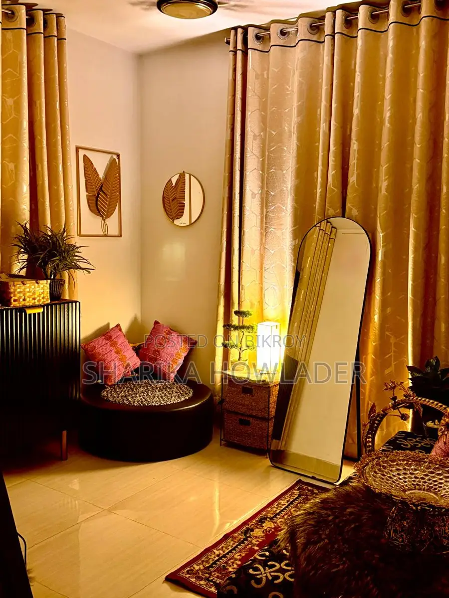 স্টাইলিশ ফুল লেংথ মিরর বিক্রয় চলছে