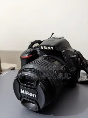 nikon d5500 + 18-55mm yongnuo 50 mm prime lens
