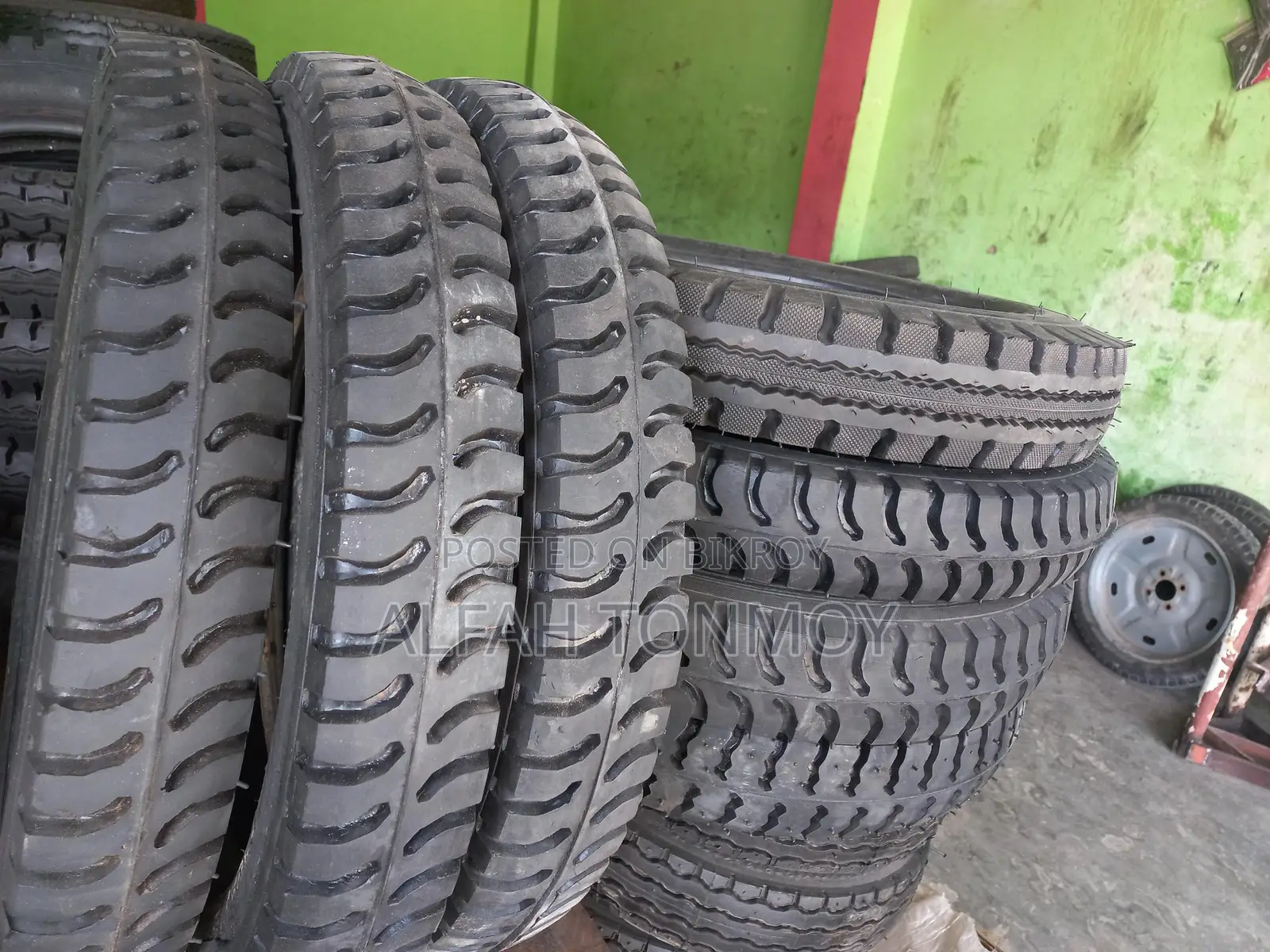 Auto Rickshaw Rubbering Tires (Mishuk)