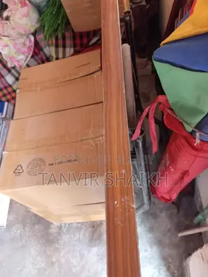টেবিল