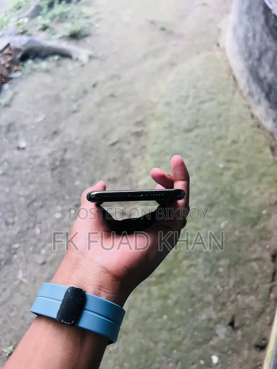 Apple iPhone XS Max (Used)