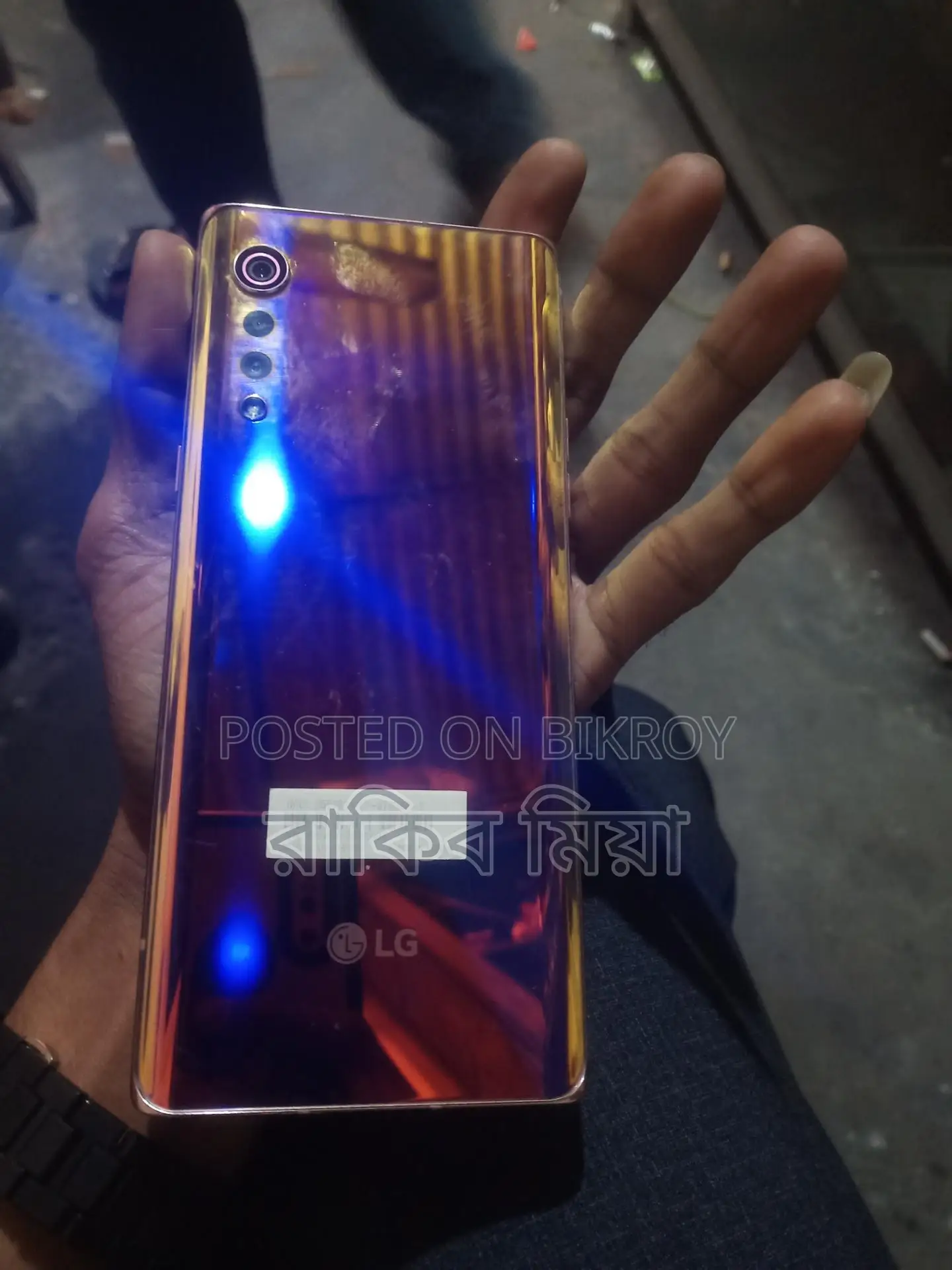 LG Velvet 5G . (Used)