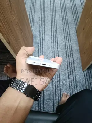 Apple iPhone 14 (Used)