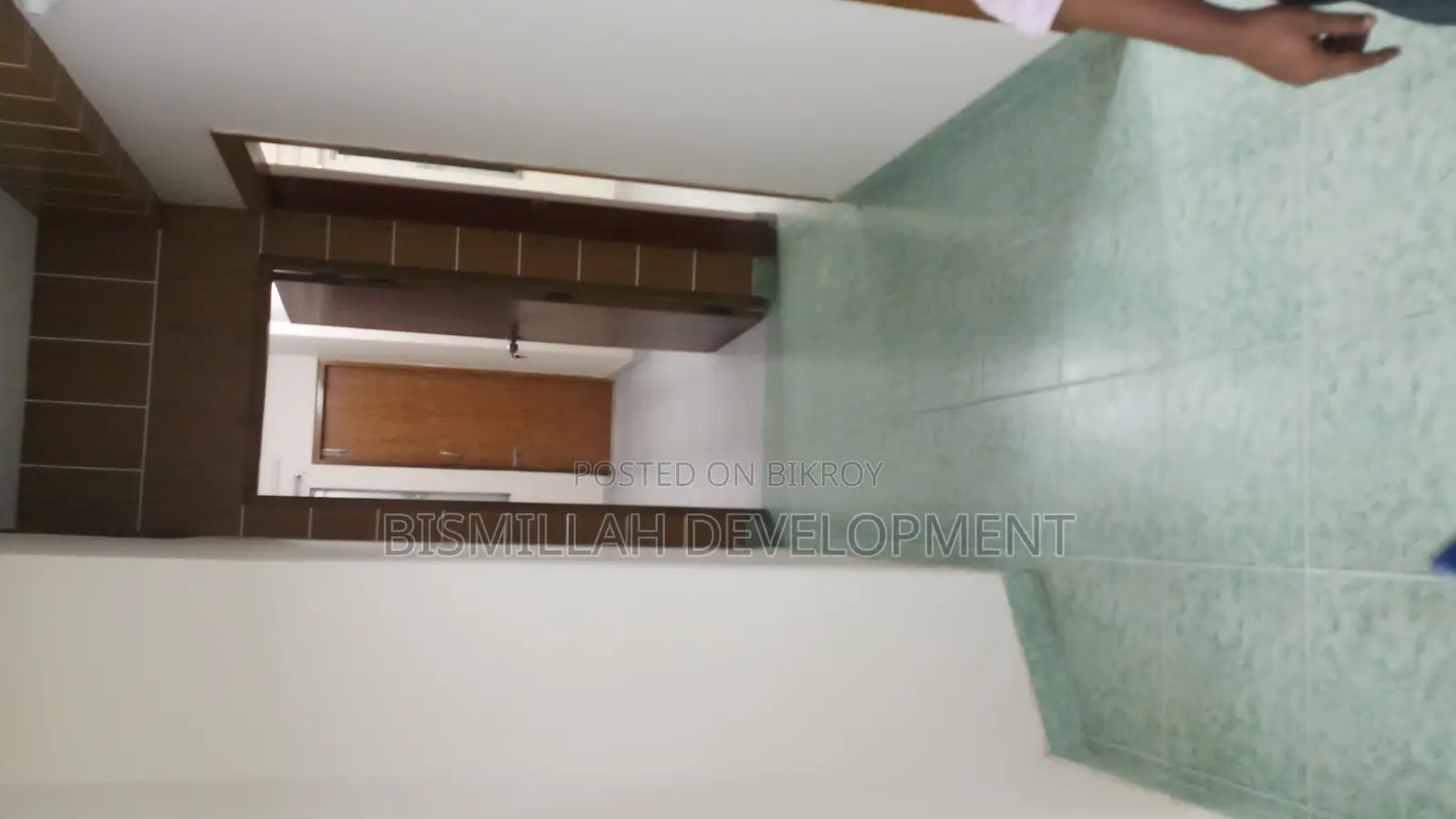 1740 "fit ready used flat sale A-block near Evercare@Bashunhdra r/a