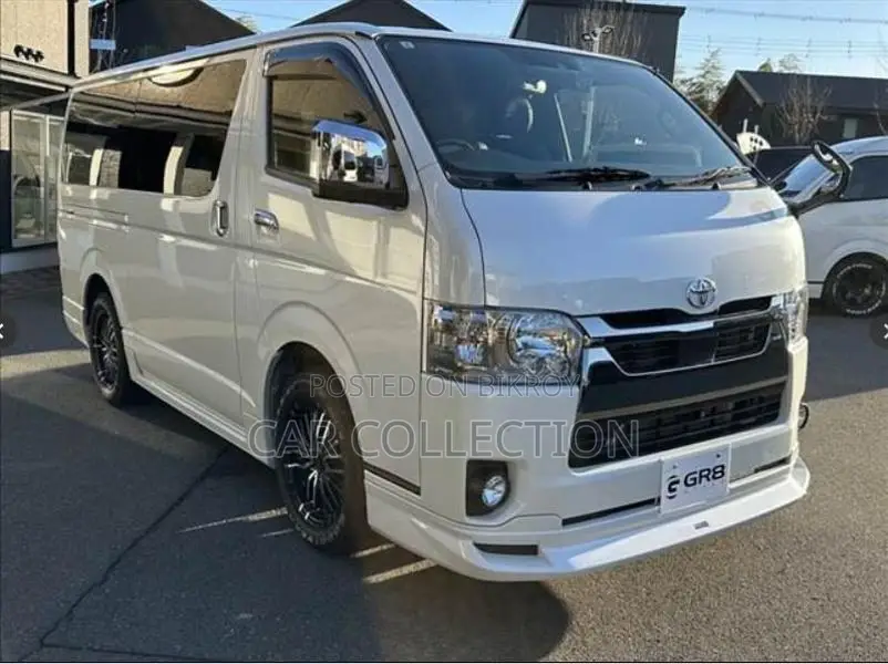 Toyota Hiace SUPER GL DARK PRIME 2022