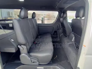 Toyota Hiace SUPER GL DARK PRIME 2022