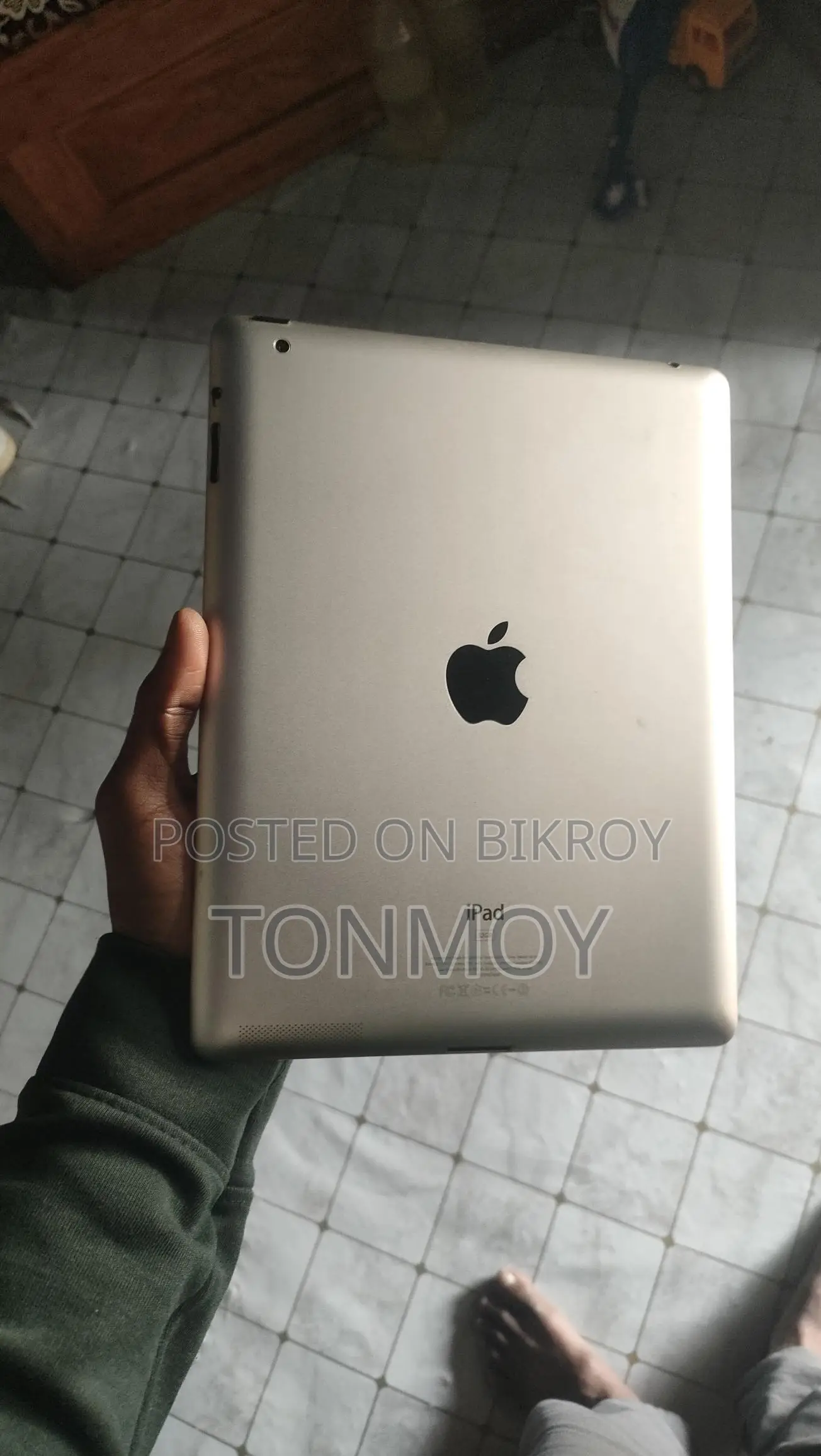 Apple iPad (Used)