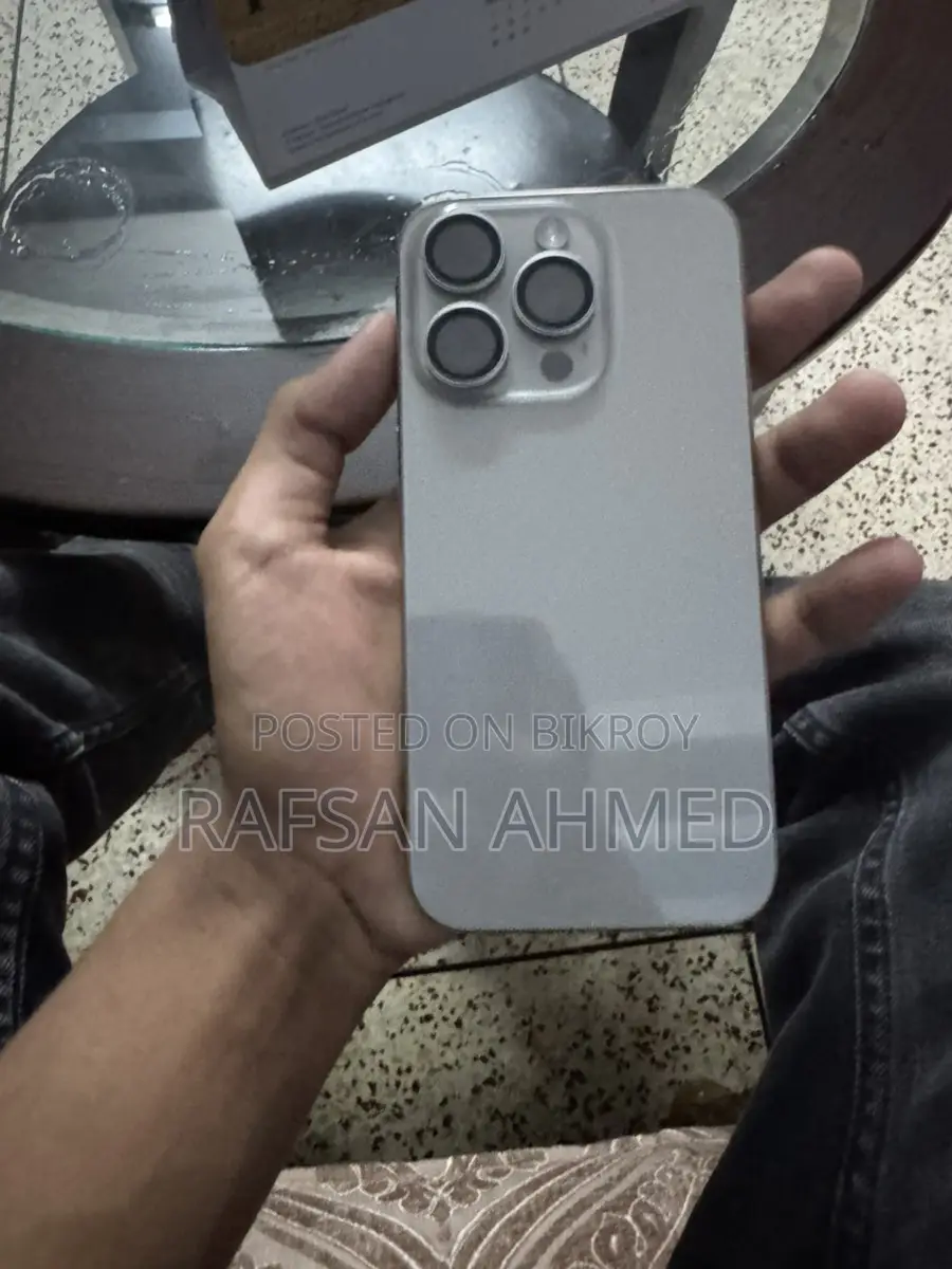 Apple iPhone 15 Pro (Used)